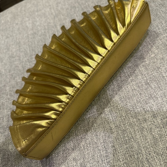Nala Mini Pleated Metallic Clutch Bag - Picture 8 of 9